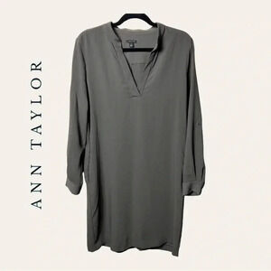 Ann TAYLOR LONG SLEEVE SHIFT‎ DRESS ARMY GREEN IN COLOR SIZE MEDIUM